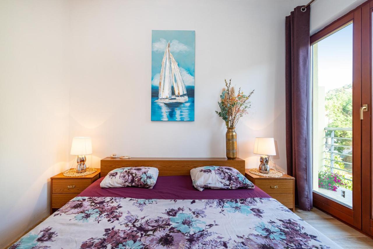 Apartments Maris ノビグラード・ダルメーシャ エクステリア 写真